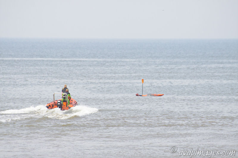 To the rescue of canoes in trouble.