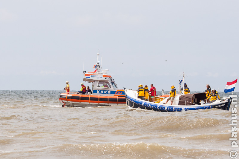 The pack is remote controlled from the boat.